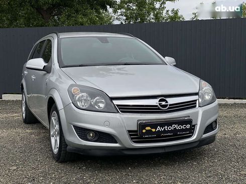 Opel Astra 2010 - фото 9