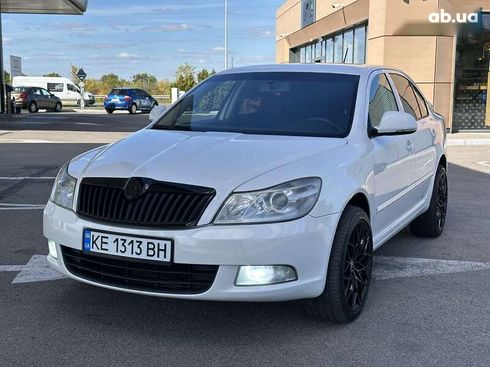Skoda Octavia 2012 - фото 2