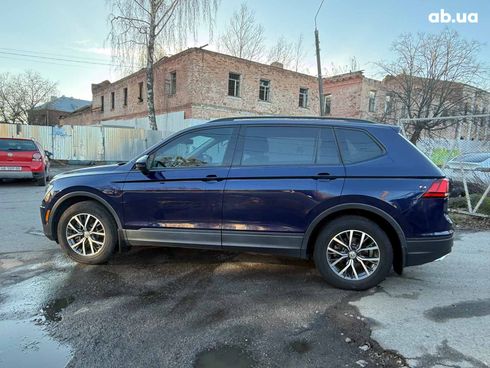 Volkswagen Tiguan 2020 синий - фото 8