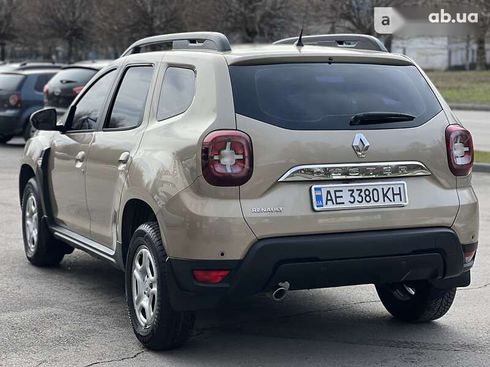 Renault Duster 2019 - фото 14