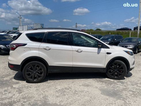 Ford Escape 2017 белый - фото 25