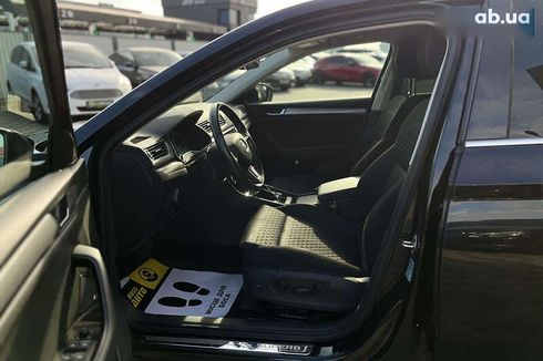 Skoda Superb 2019 - фото 15