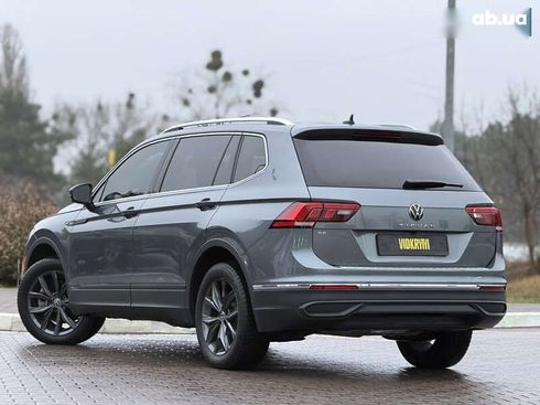 Volkswagen Tiguan 2022 - фото 16
