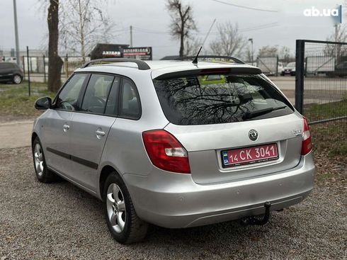 Skoda Fabia 2008 - фото 11