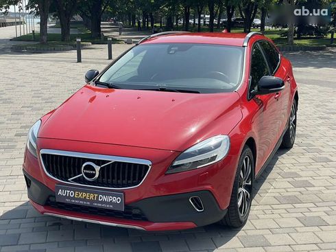 Volvo V40 Cross Country 2018 - фото 17