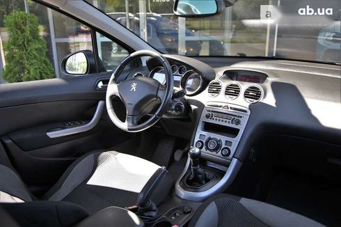 Peugeot 308 2012 - фото 9