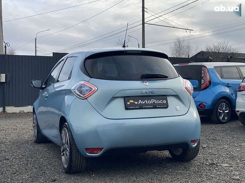 Renault Zoe 2015 - фото 22