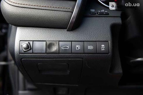 Toyota Camry 2017 - фото 17