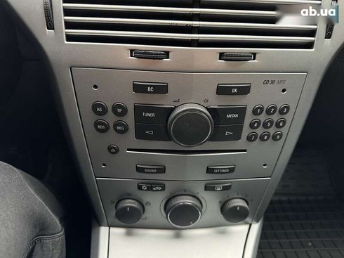 Opel Astra 2013 - фото 24