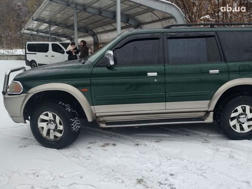 Mitsubishi Pajero Sport 2000 зеленый - фото 14