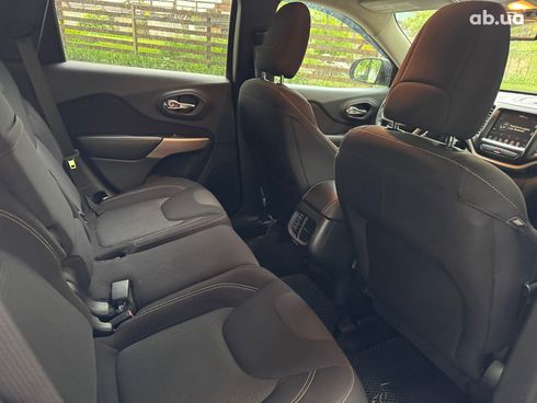 Jeep Cherokee 2017 черный - фото 19