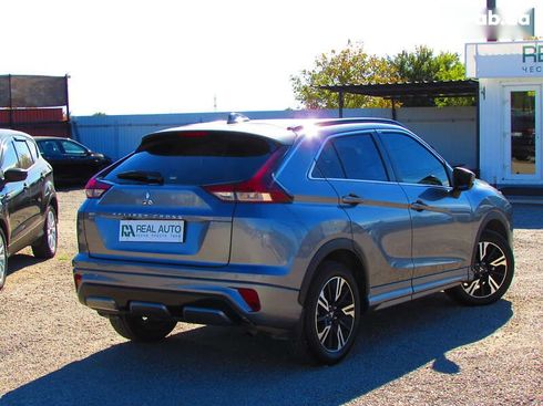 Mitsubishi Eclipse Cross 2024 - фото 3
