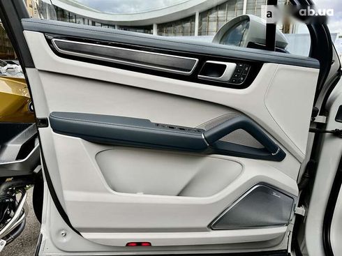 Porsche Cayenne 2022 - фото 14