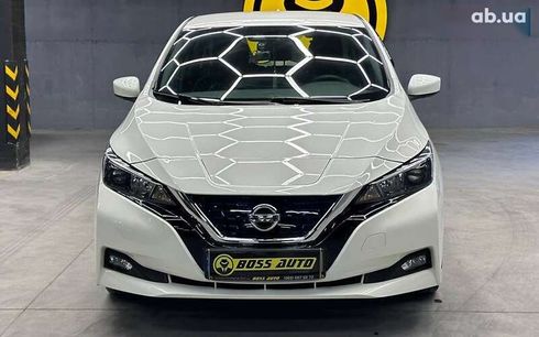 Nissan Leaf 2022 - фото 2