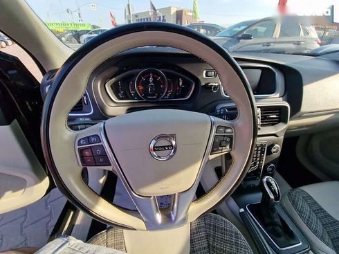 Volvo V40 2018 - фото 22