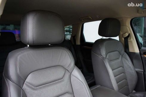 Volkswagen Touareg 2018 - фото 29
