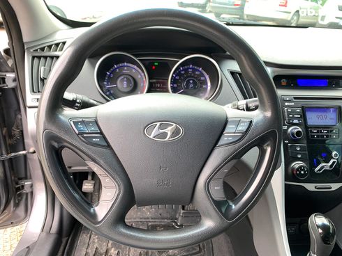 Hyundai Sonata 2011 серый - фото 28