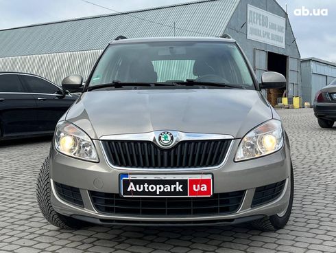 Skoda Fabia 2010 серый - фото 4