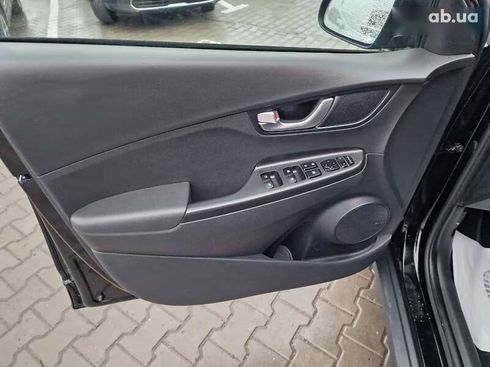 Hyundai Kona 2021 - фото 19