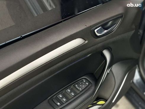 Renault Megane 2017 - фото 18