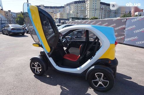 Renault Twizy 2017 - фото 10