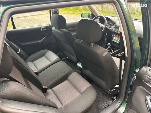 Volkswagen Golf 2004 зеленый - фото 3