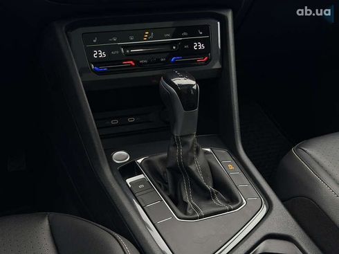 Volkswagen Tiguan 2022 - фото 27