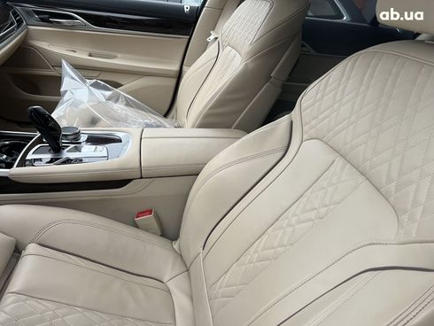 BMW 7 серия 2022 - фото 32