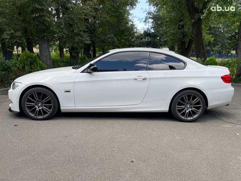 BMW 3 серия 2010 белый - фото 13