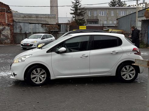 Peugeot 208 2013 белый - фото 4