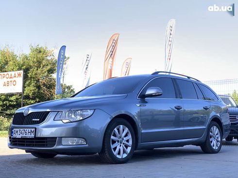 Skoda Superb 2011 - фото 2