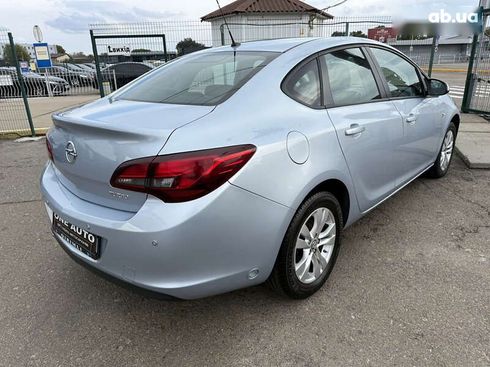 Opel Astra 2017 - фото 6