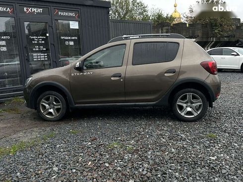 Renault Sandero 2020 - фото 9