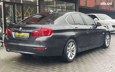 BMW 5 серия 2015 - фото 6