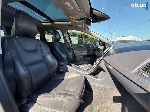 Volvo XC60 2017 - фото 17