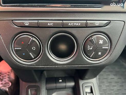 Peugeot 301 2016 - фото 22