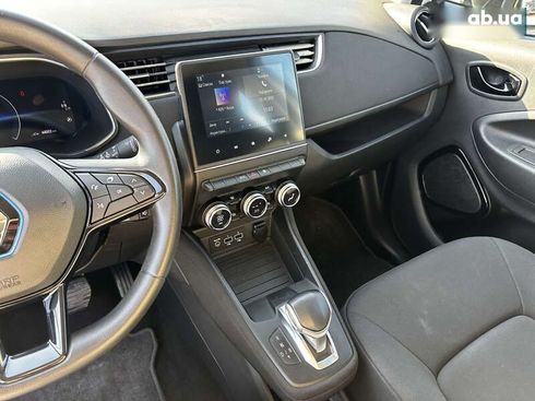 Renault Zoe 2020 - фото 28