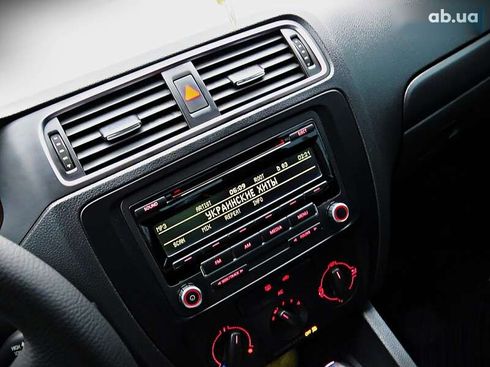 Volkswagen Jetta 2012 - фото 11