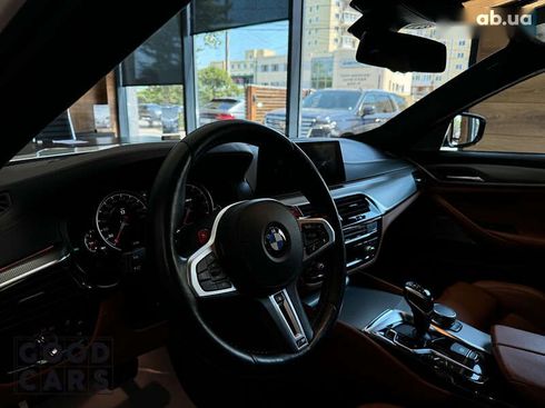 BMW M5 2019 - фото 29
