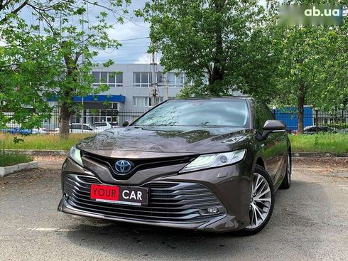 Toyota Camry 2019 - фото 6