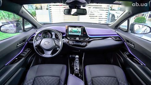 Toyota C-HR 2020 - фото 8