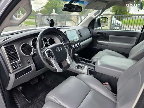 Toyota Sequoia 2014 - фото 18