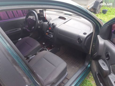 Chevrolet Aveo 2005 зеленый - фото 4
