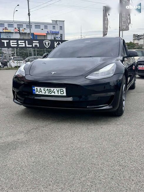 Tesla Model 3 2021 - фото 12