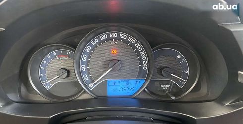 Toyota Corolla 2015 - фото 13