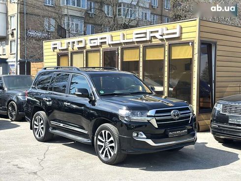 Toyota Land Cruiser 2019 - фото 7