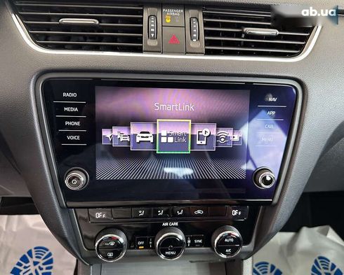Skoda Octavia 2017 - фото 21