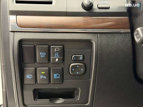Toyota Land Cruiser 2019 - фото 21