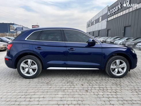 Audi Q5 2018 синий - фото 12