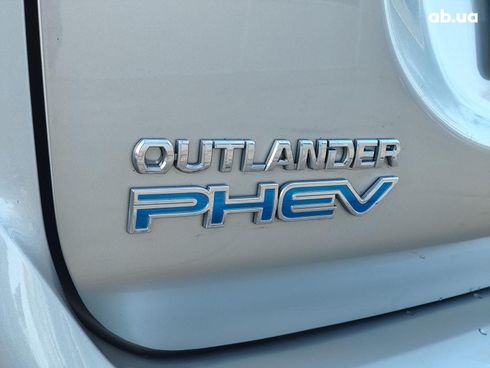 Mitsubishi Outlander PHEV 2020 серый - фото 12